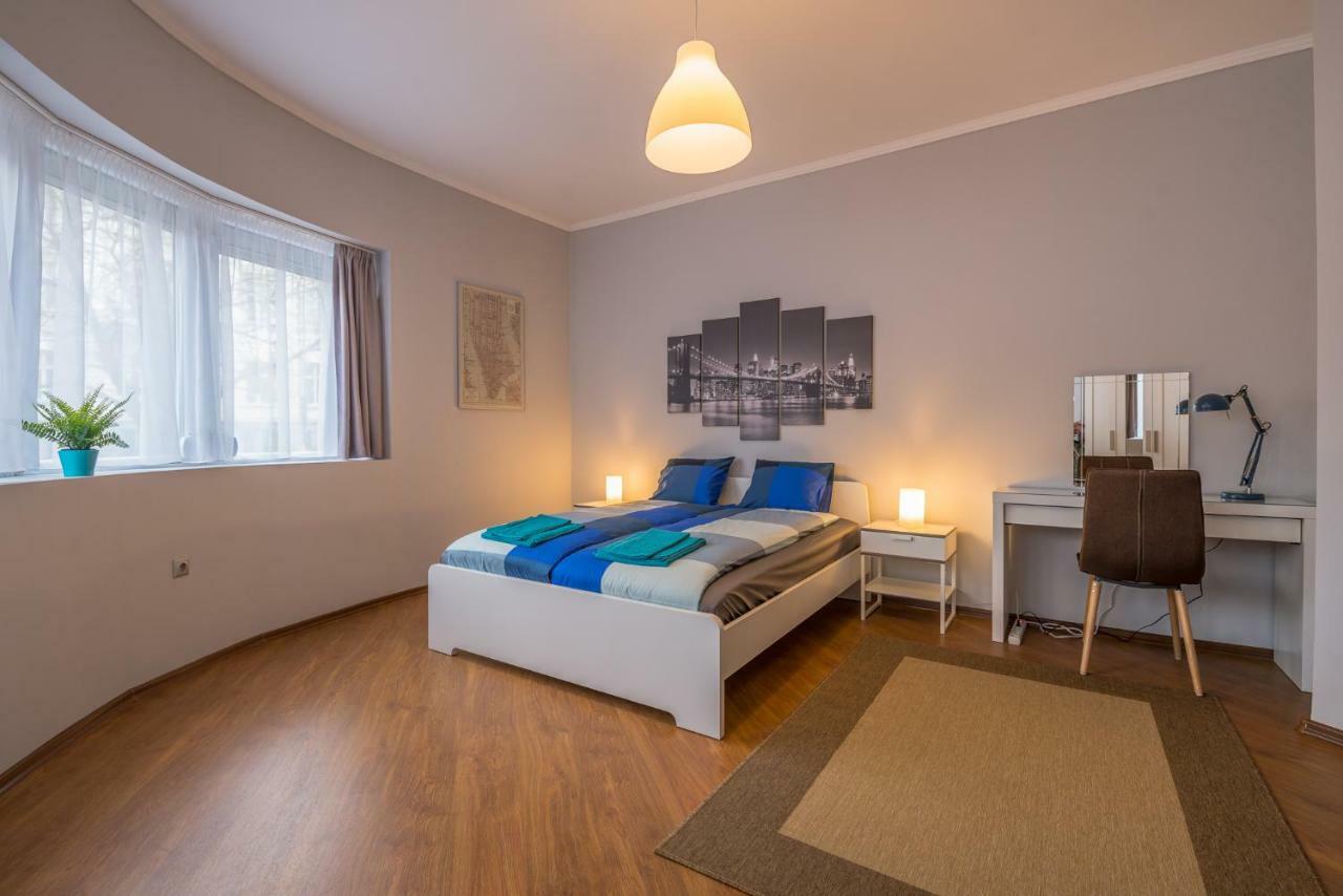 5Th Avenue Sofia Two Bedroom, Two Bathroom, Positano Street Suite By Flat Mаnager Exterior foto